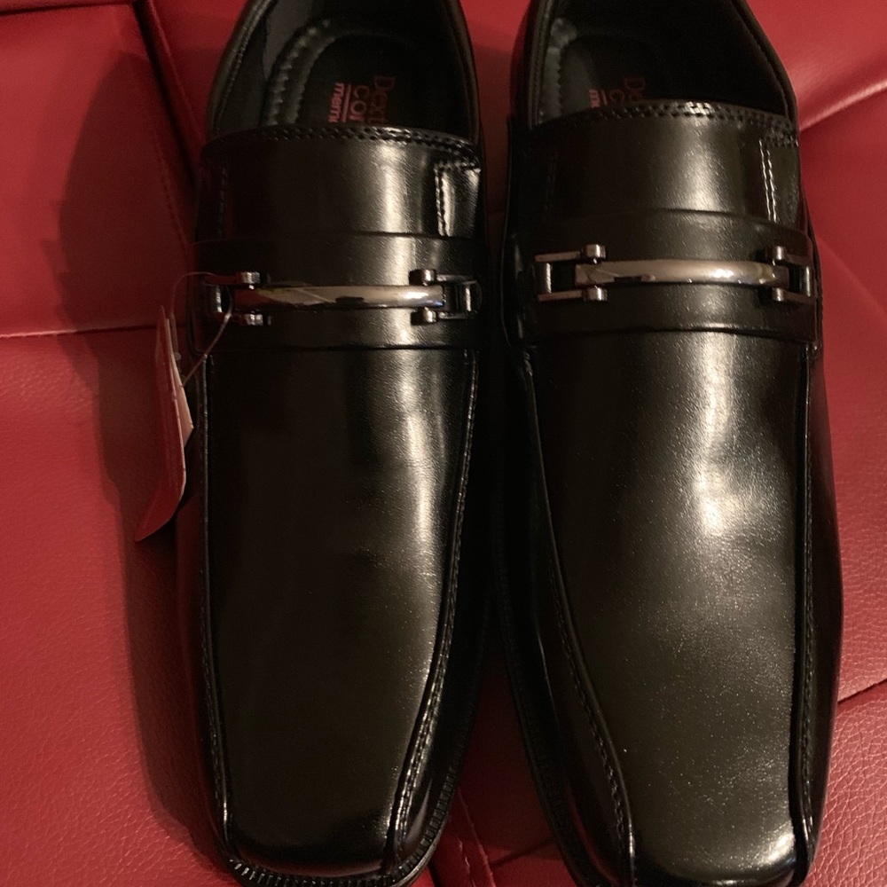 Men’s dress shoes